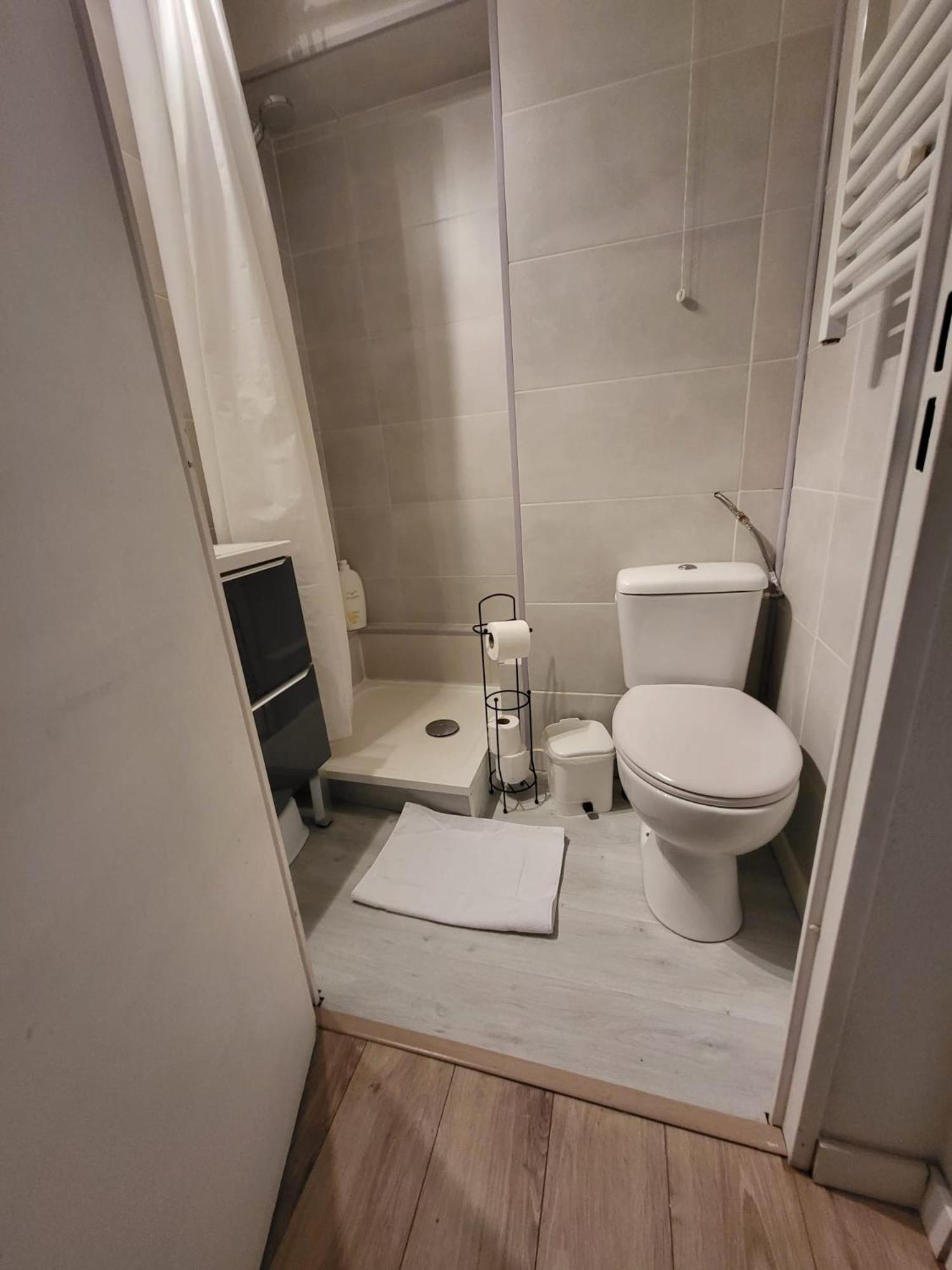 Reglisse-12 Min Des Parcs Walt Disney-Arrivee Autonome - Parking & Wifi Gratuit Bussy-Saint-Georges Exterior foto